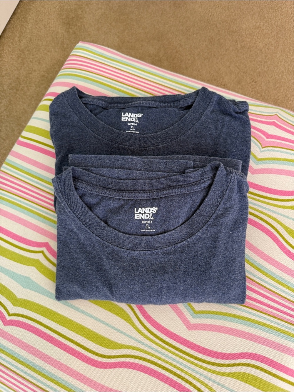 4 Lands End SS T Shirts, red- Blake Shelton, blue-super T all Xl - Picture 3 of 5